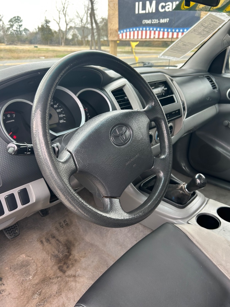 2006 Toyota Tacoma PreRunner - Photo 9