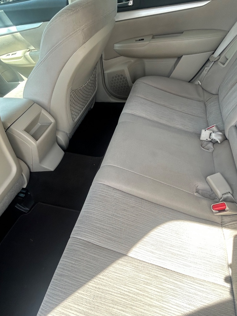 2013 Subaru Outback Premium - Photo 8