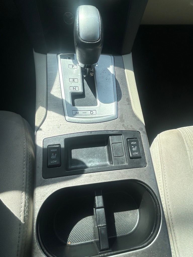 2013 Subaru Outback Premium - Photo 12