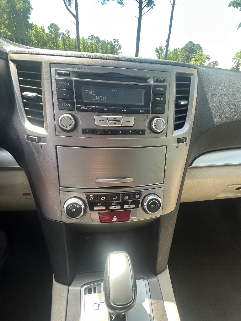 2013 Subaru Outback Premium - Photo 13